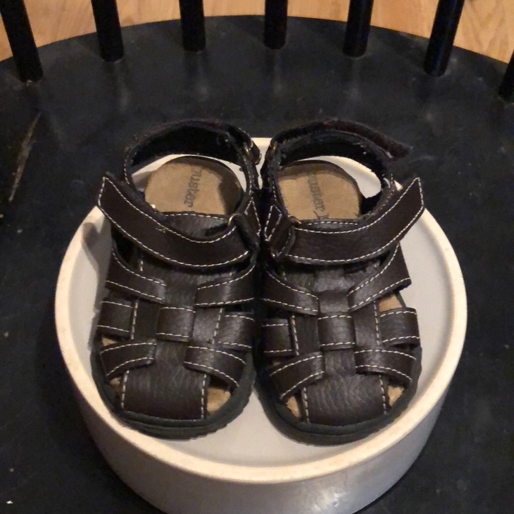 Gently used brown buster brown sandals size 5M
